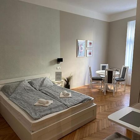 Nice 5 Apartments Сараєво Екстер'єр фото