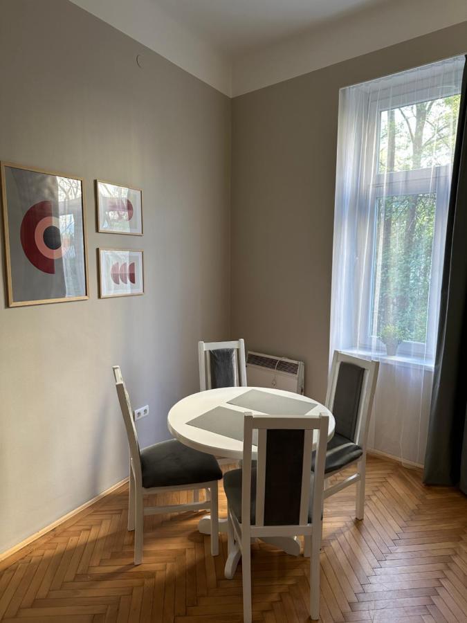 Nice 5 Apartments Сараєво Екстер'єр фото