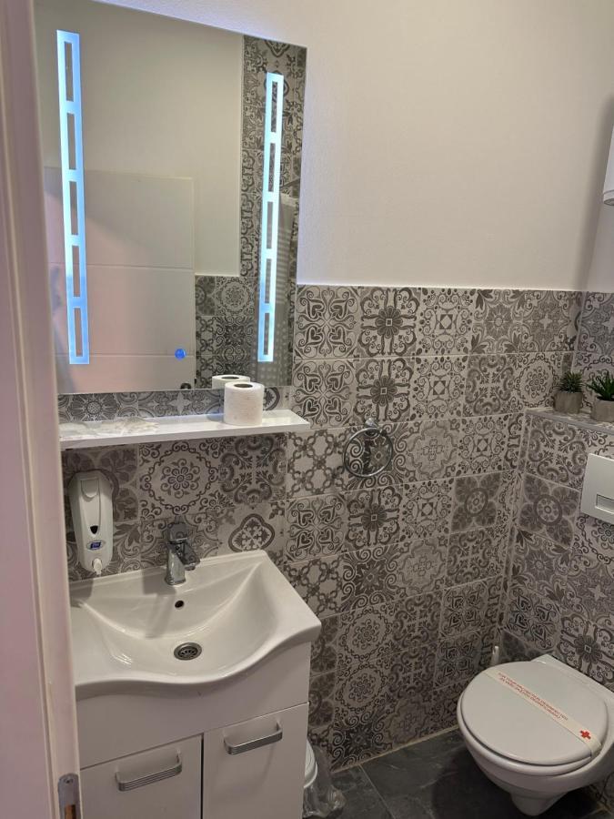 Nice 5 Apartments Сараєво Екстер'єр фото